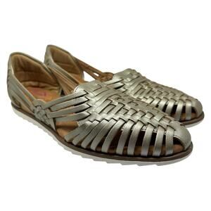 Comfortiva Rainer Huarache Sandal Women’s 11 Leather Comfort Sandals Silver NEW